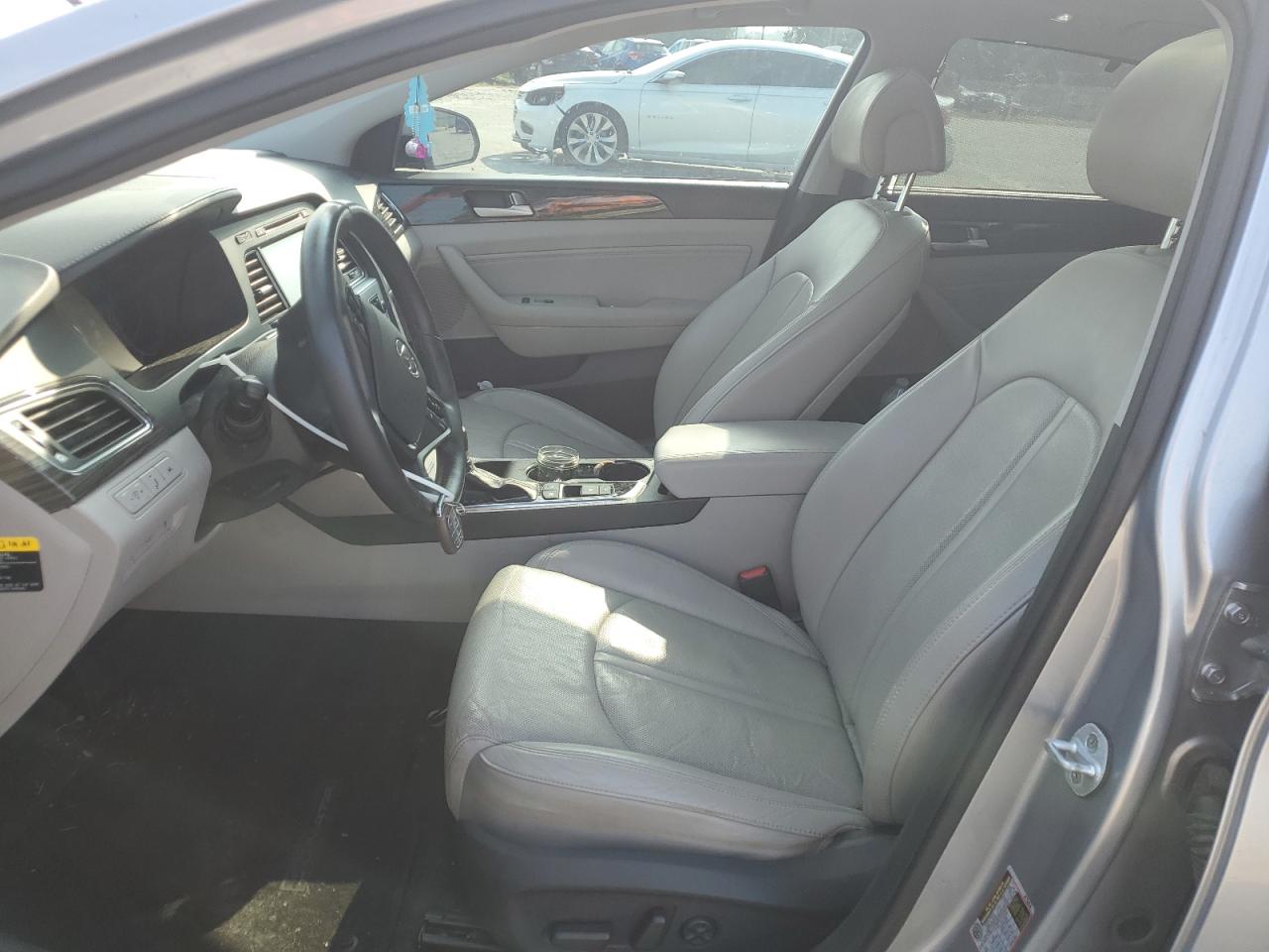 HYUNDAI SONATA SPORT