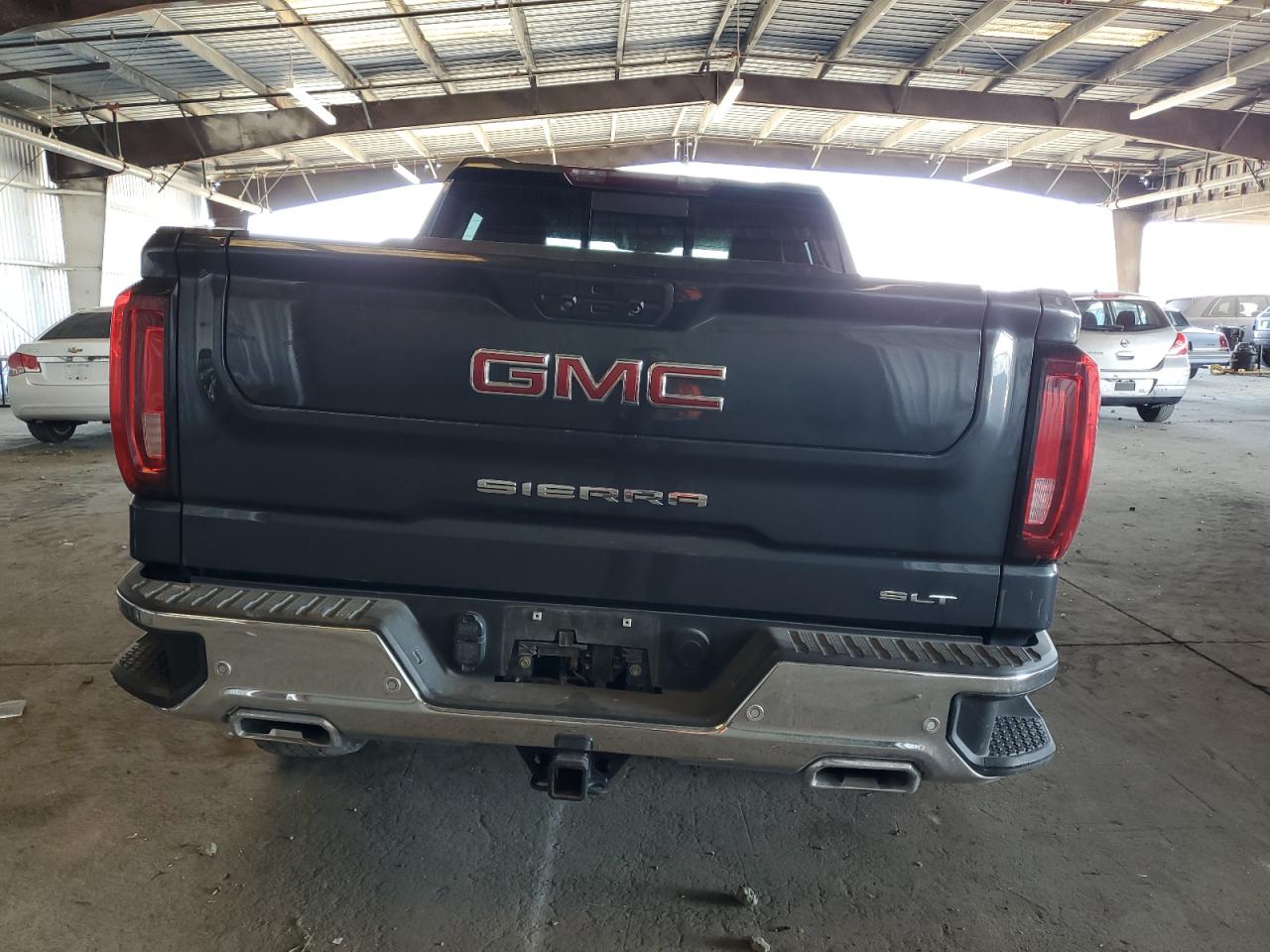 GMC SIERRA 1500 K1500 SLT