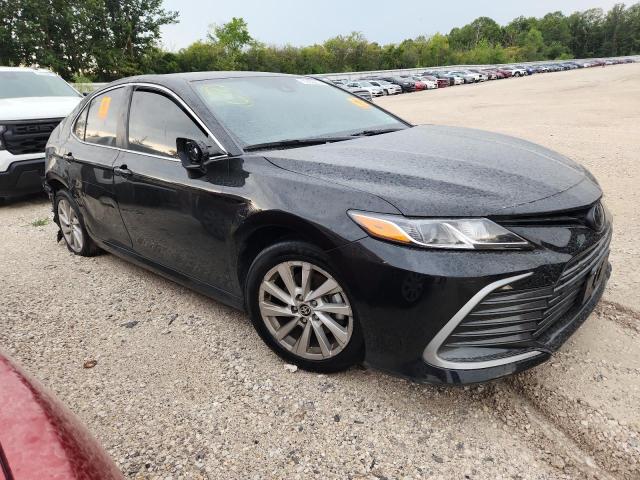 2022 TOYOTA CAMRY LE 4T1C11BK6NU069060