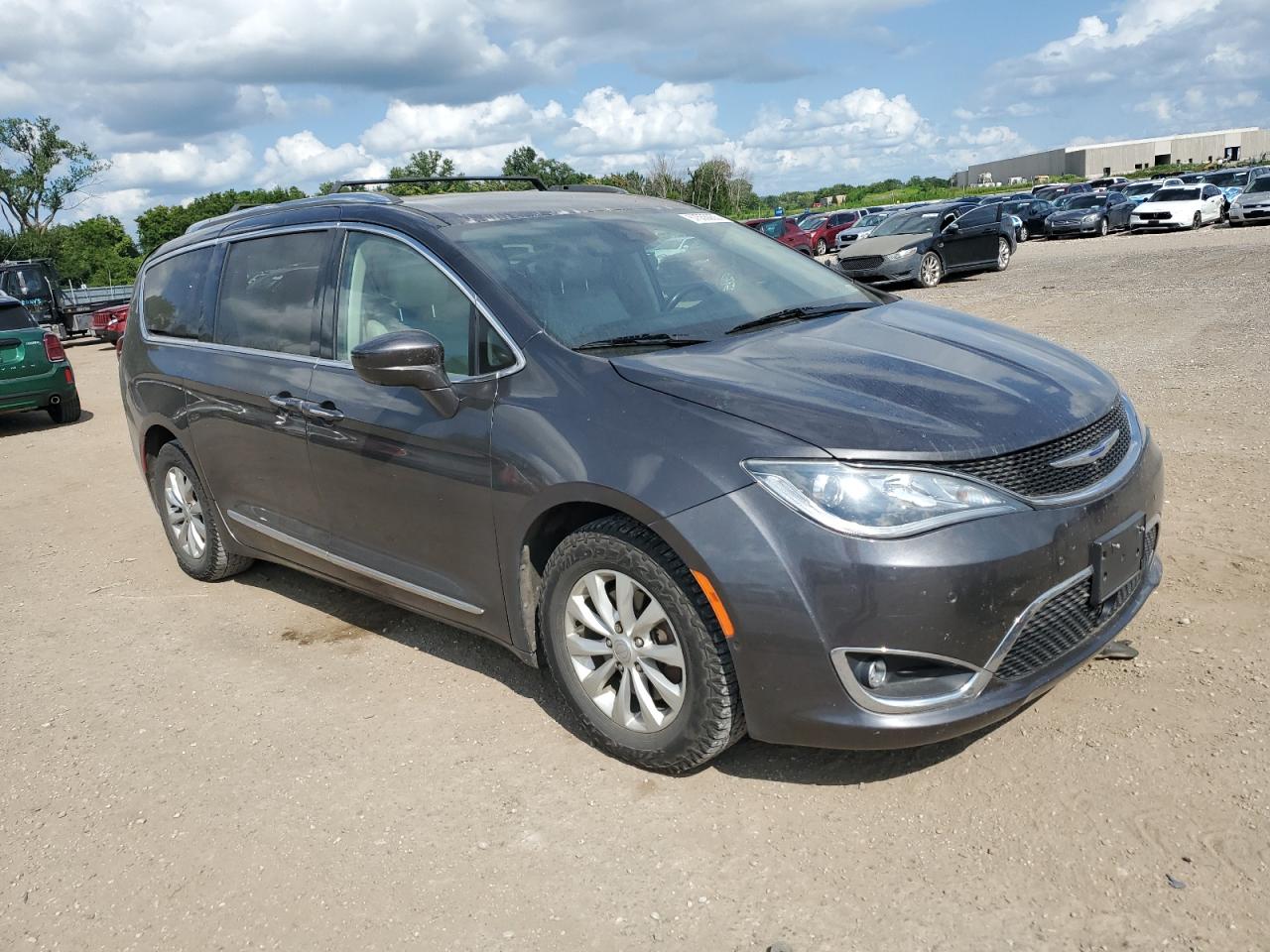 CHRYSLER PACIFICA TOURING L