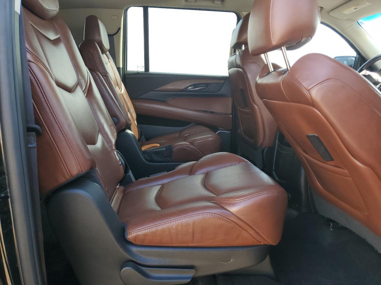 CADILLAC ESCALADE ESV PREMIUM LUXURY