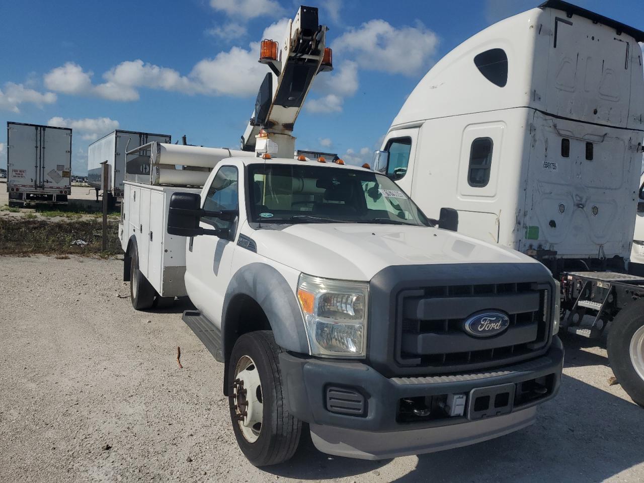 FORD F-450 SUPER DUTY