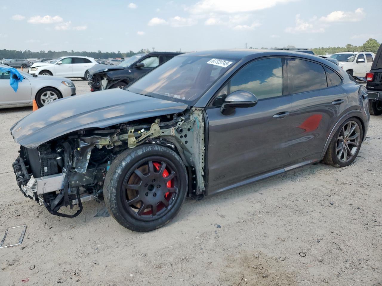 PORSCHE CAYENNE GTS COUPE
