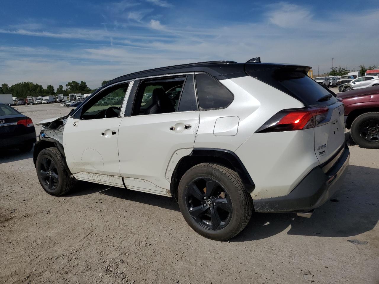 TOYOTA RAV4 XSE
