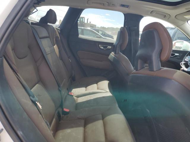2018 VOLVO XC60 T5 IN - YV4102RL4J1036649
