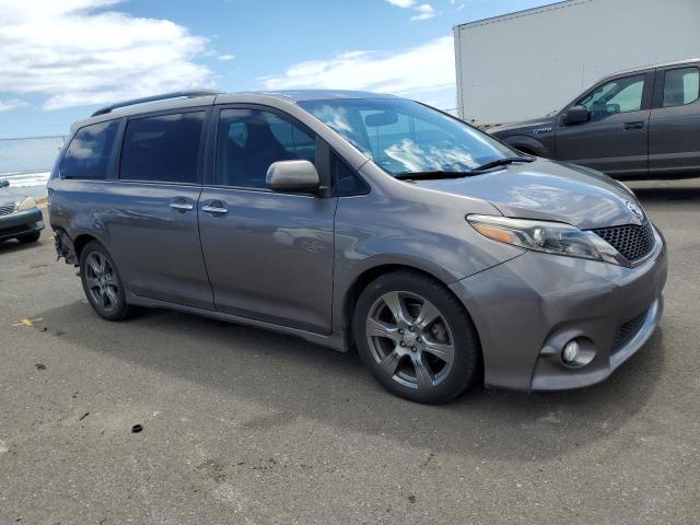 2017 TOYOTA SIENNA SE 5TDXZ3DC8HS784298