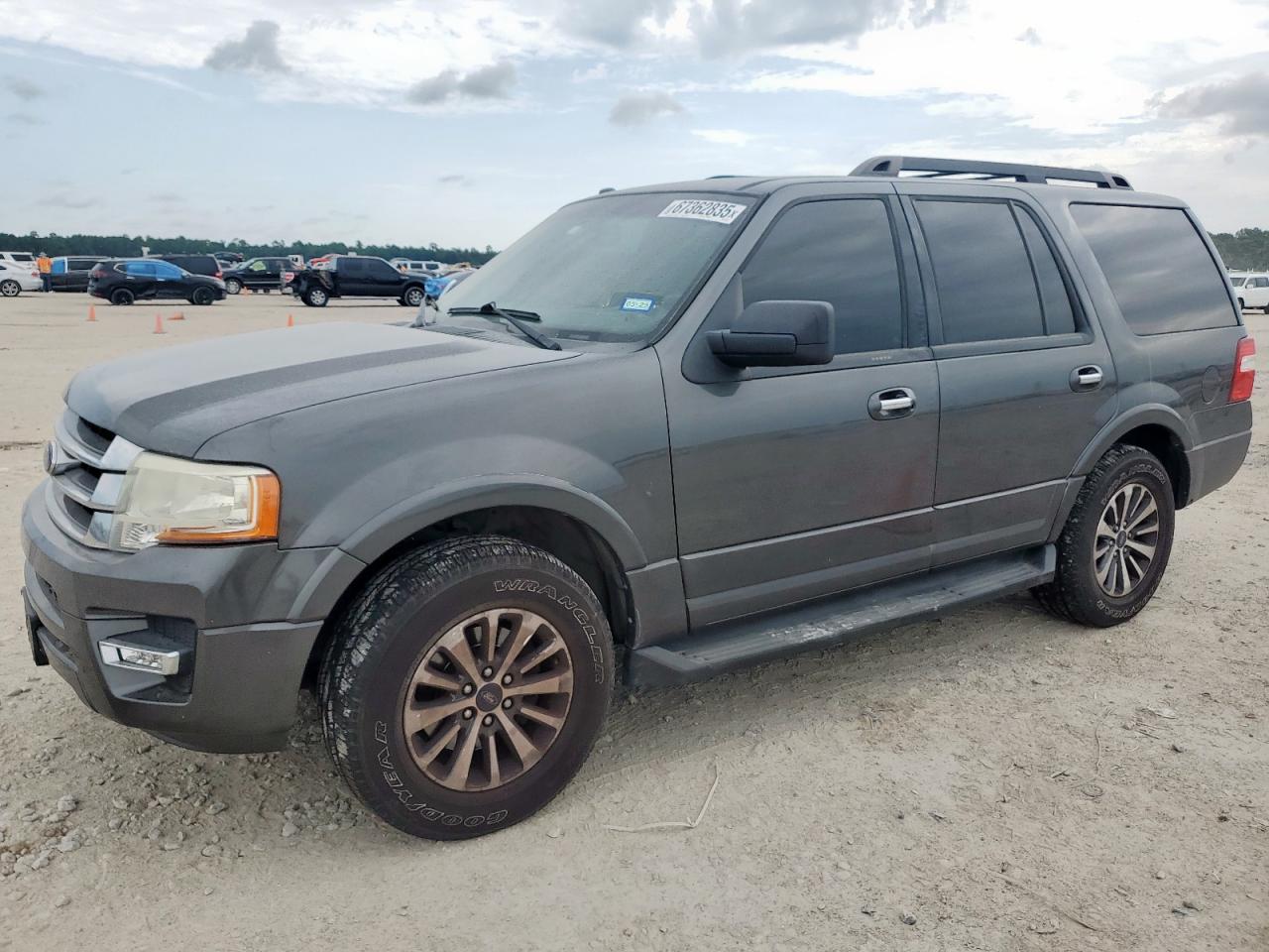FORD EXPEDITION XLT