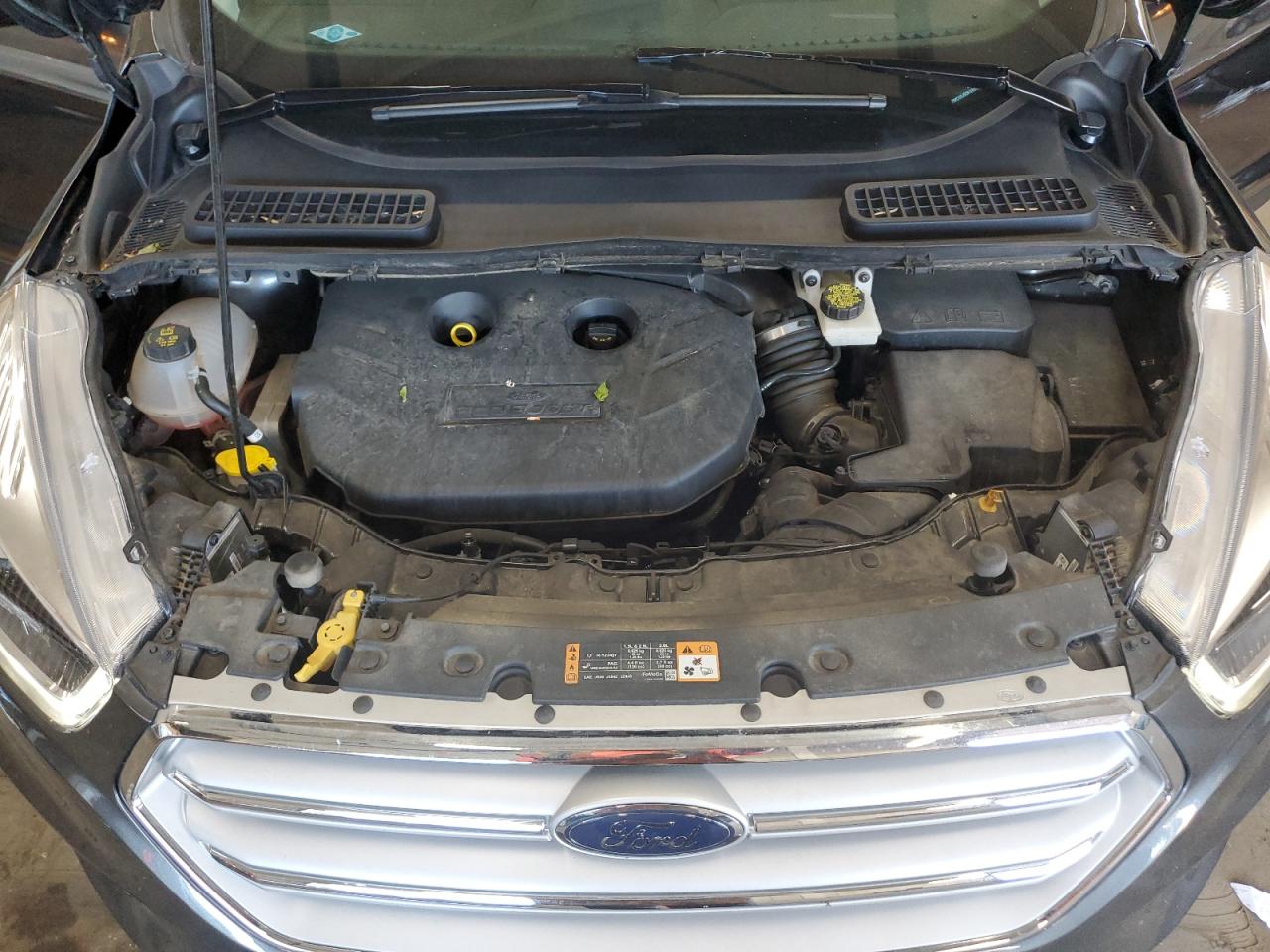 FORD ESCAPE TITANIUM