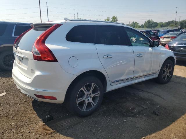 2015 VOLVO XC60 T6 PR YV4902RB0F2598978