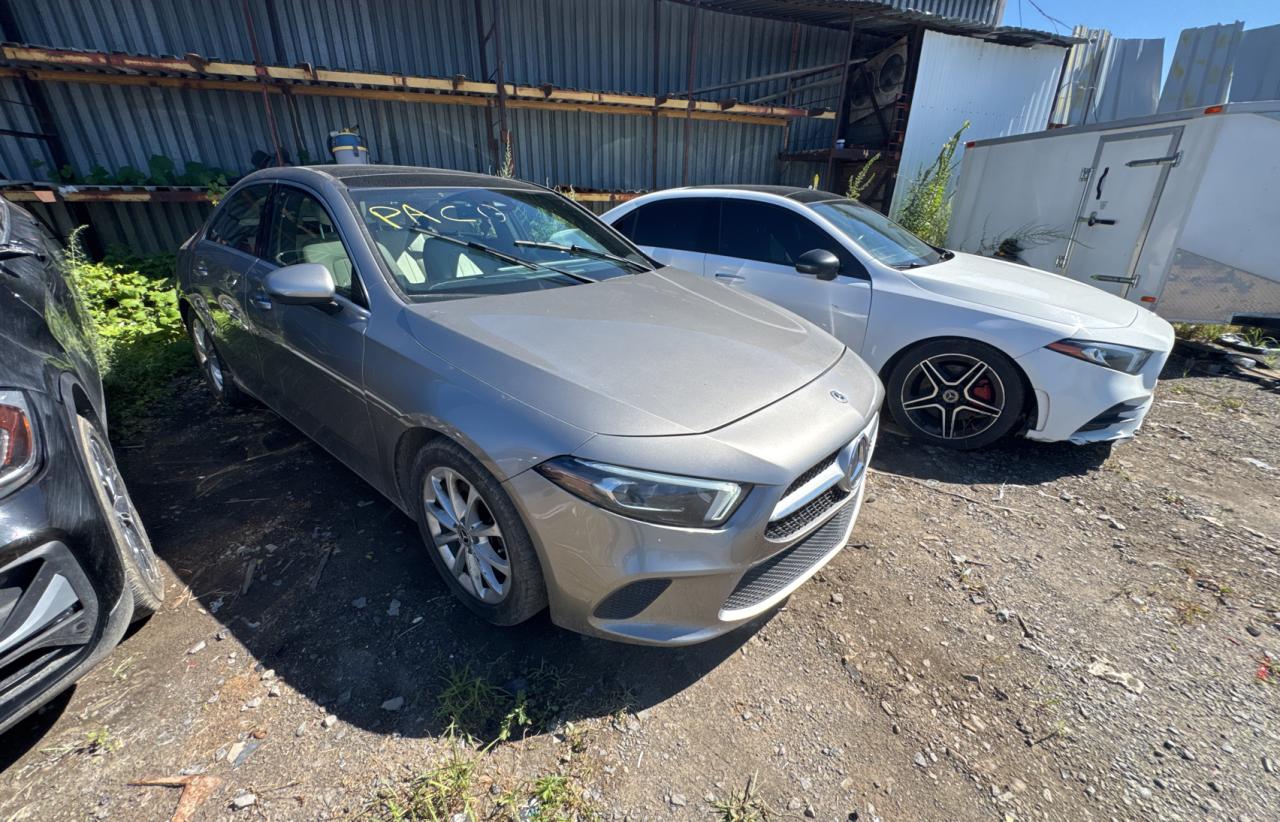 MERCEDES-BENZ A-CLASS 220 4MATIC
