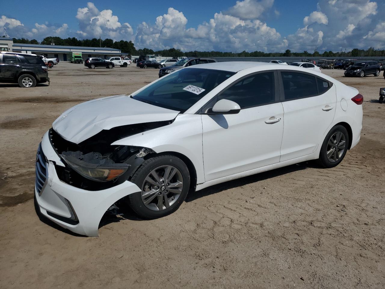 HYUNDAI ELANTRA SE
