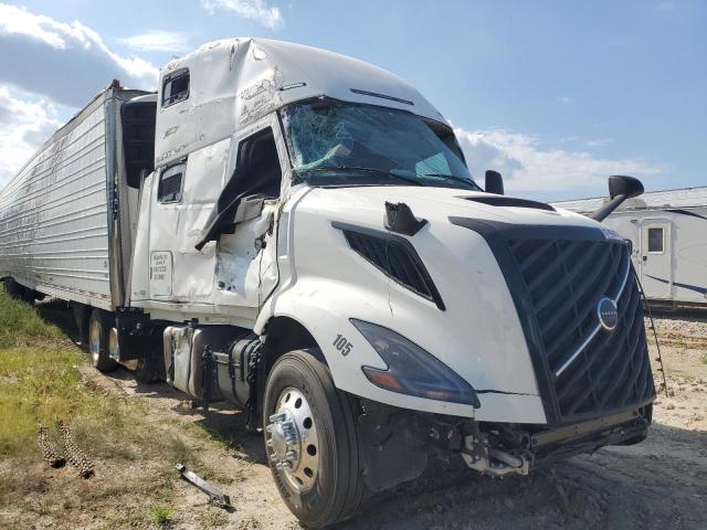 Global Auto Auctions: 2025 VOLVO NEW VNL