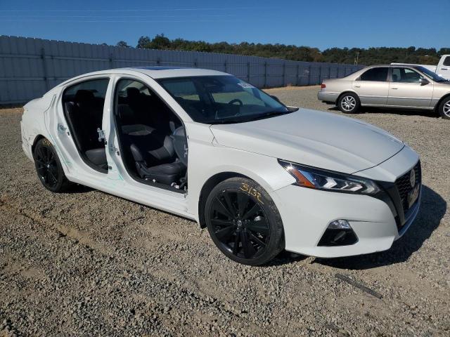 2022 NISSAN ALTIMA SR 1N4BL4CV2NN420731