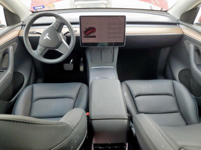 2024 TESLA MODEL Y 7SAYGAEE8RF011466