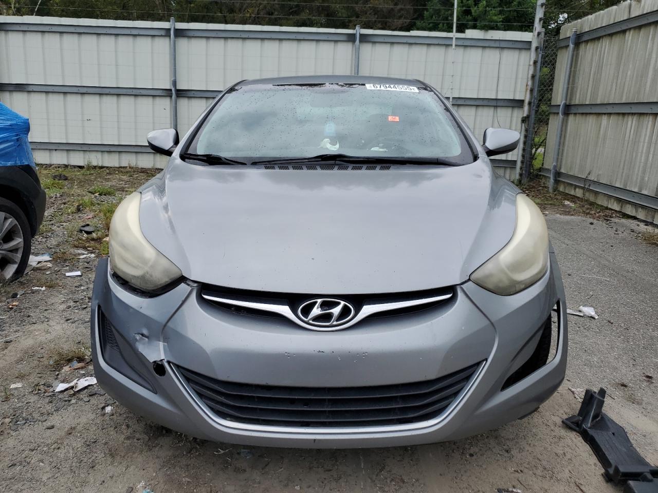 HYUNDAI ELANTRA SE