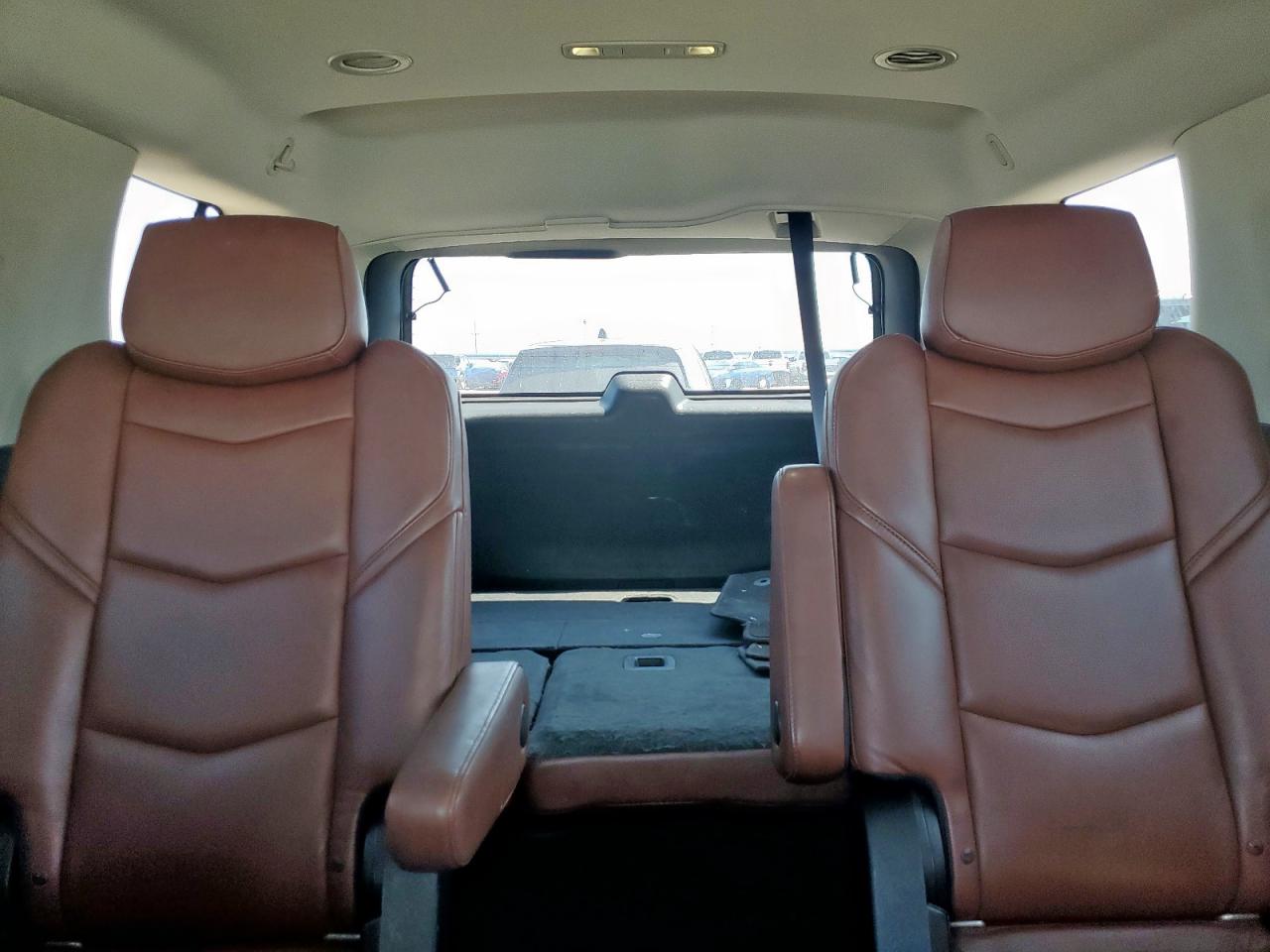 CADILLAC ESCALADE PREMIUM LUXURY