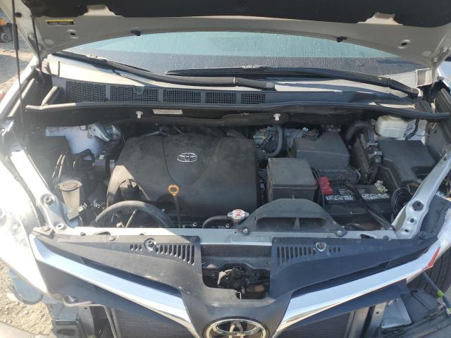 2019 TOYOTA SIENNA LE 5TDKZ3DC5KS001780