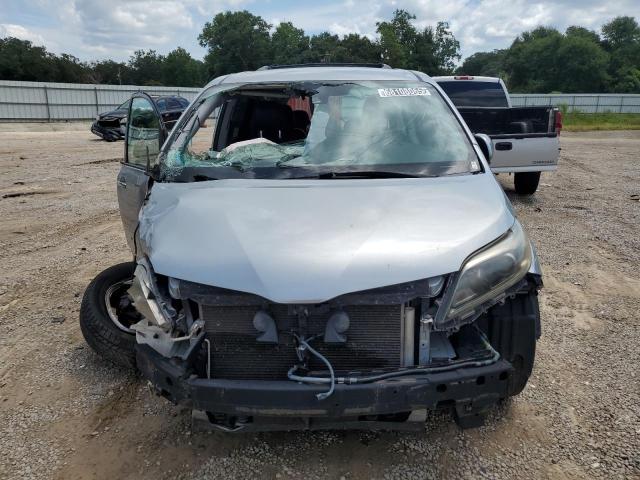 2019 TOYOTA SIENNA SE 5TDXZ3DC9KS985568