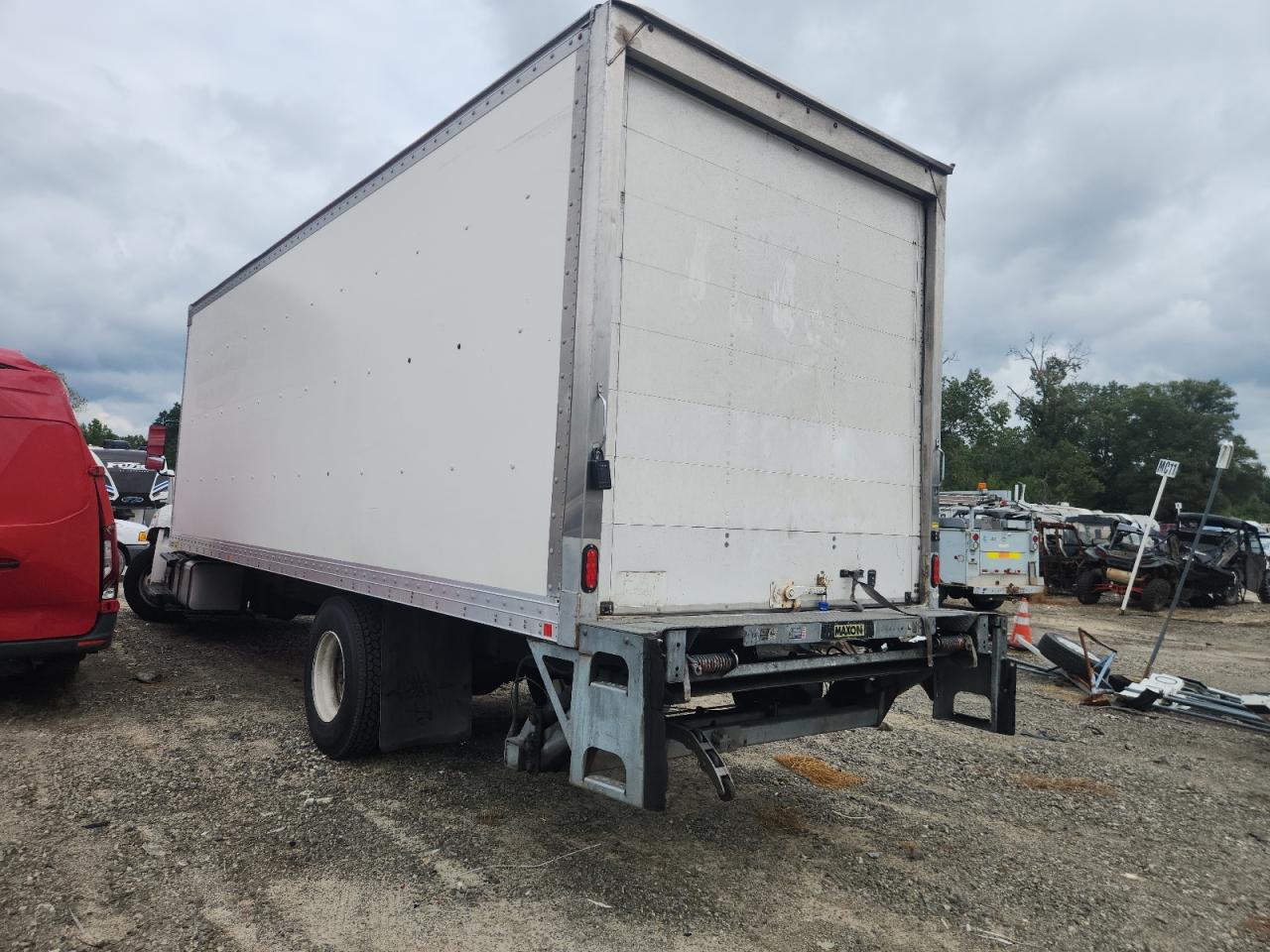 Lot #3302644006 2020 HINO 258/268