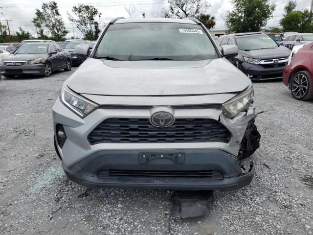 2019 TOYOTA RAV4 XLE 2T3P1RFV7KW035667