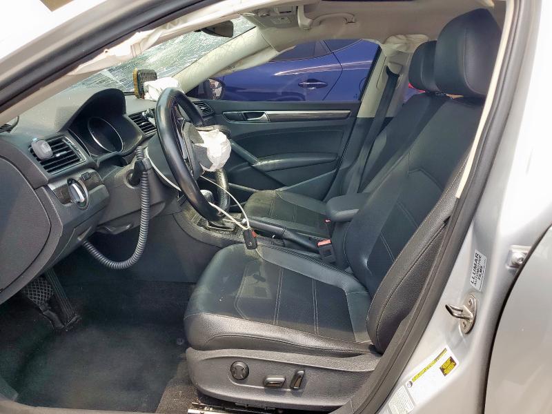 2017 VOLKSWAGEN PASSAT SE 1VWGT7A36HC077812