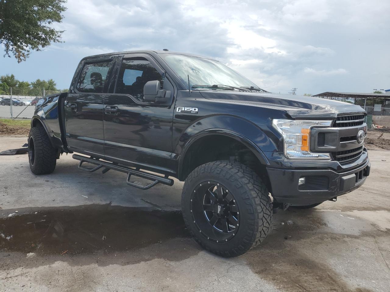 FORD F-150 SUPERCREW