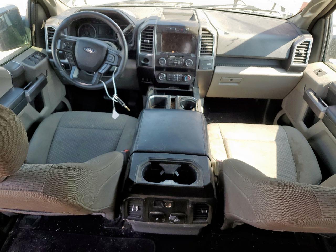 FORD F-150 SUPERCREW