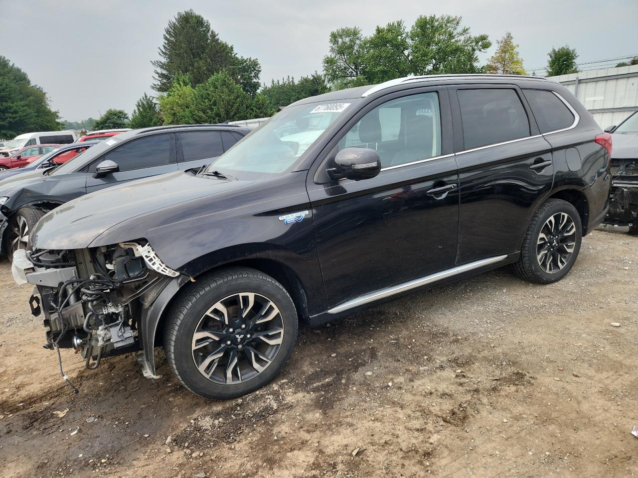 MITSUBISHI OUTLANDER SE