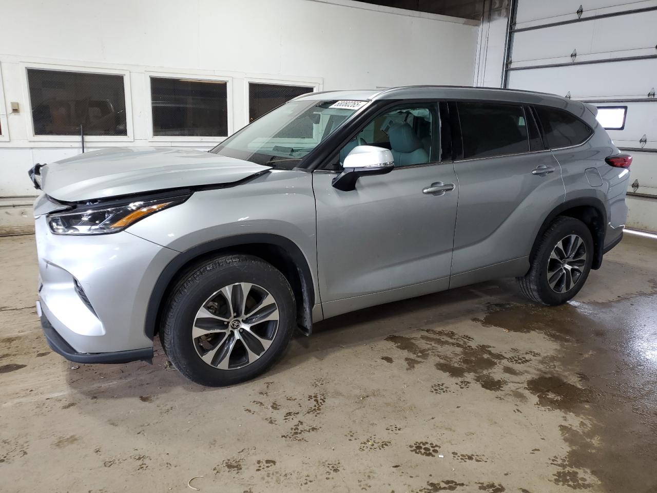 TOYOTA HIGHLANDER XLE