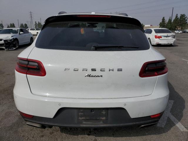 2018 PORSCHE MACAN WP1AA2A57JLB05639