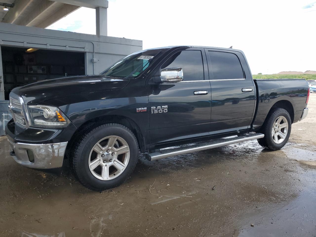 RAM 1500 SLT