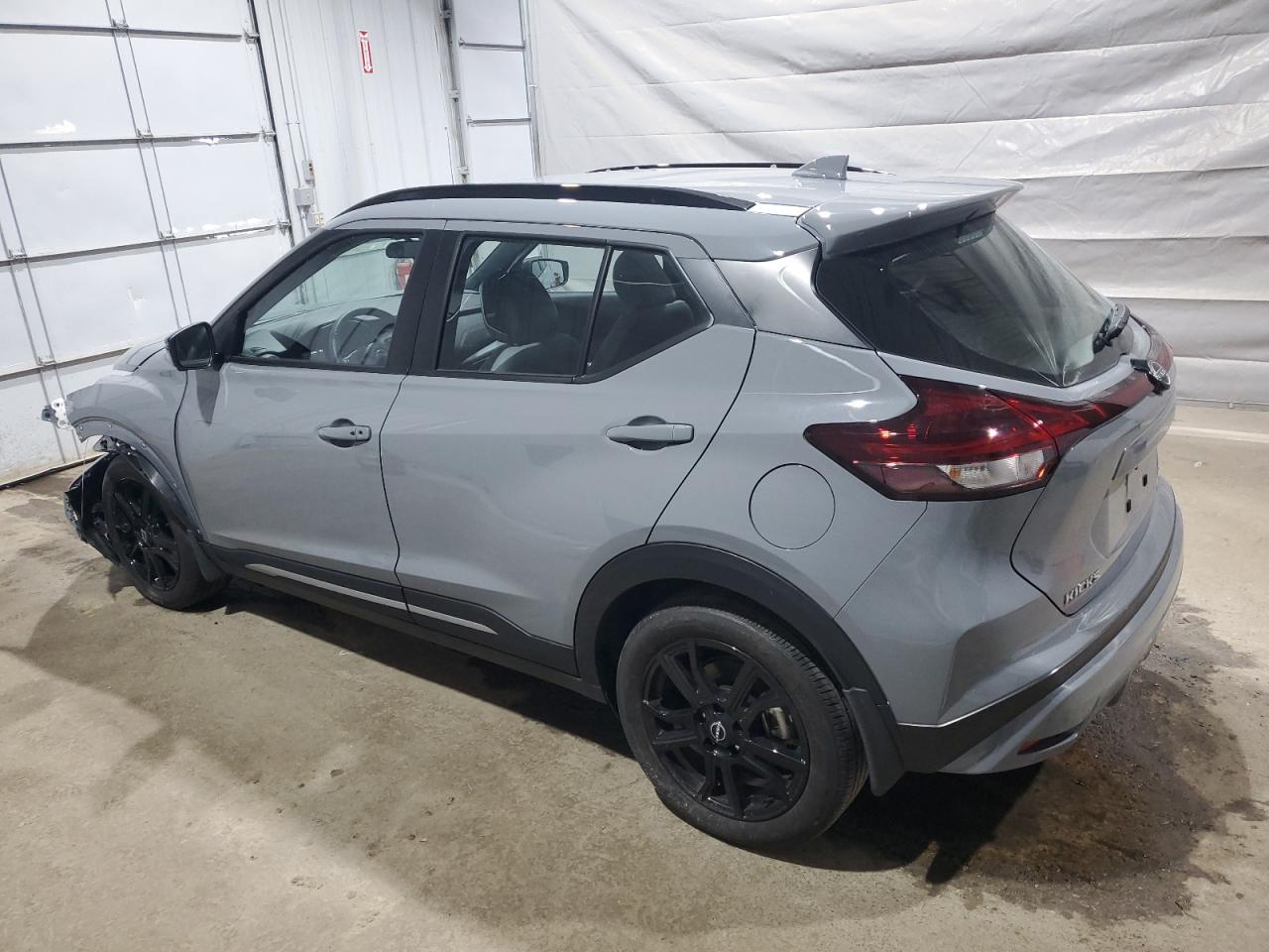 NISSAN KICKS SR