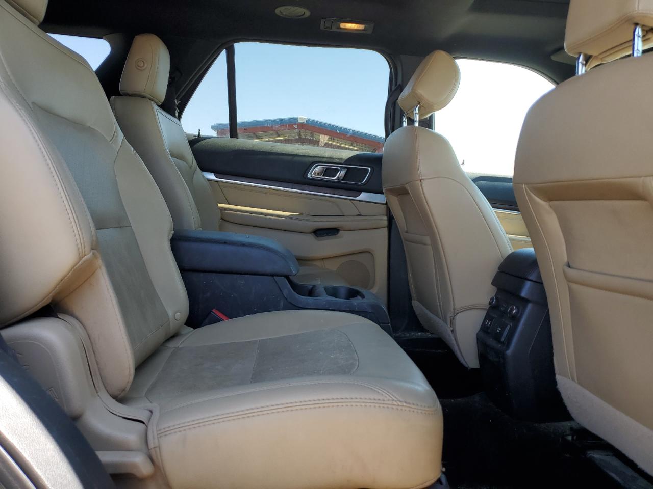 FORD EXPLORER LIMITED