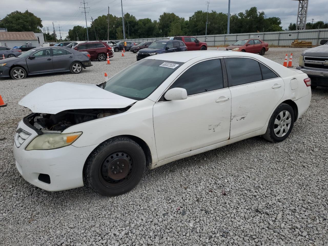 TOYOTA CAMRY BASE