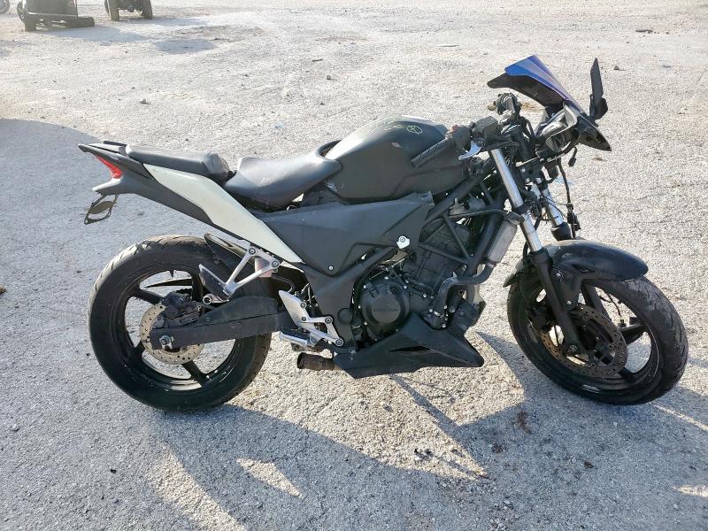 2012 HONDA CBR250 R #3305501067