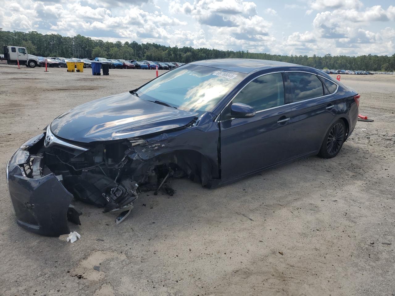 TOYOTA AVALON XLE