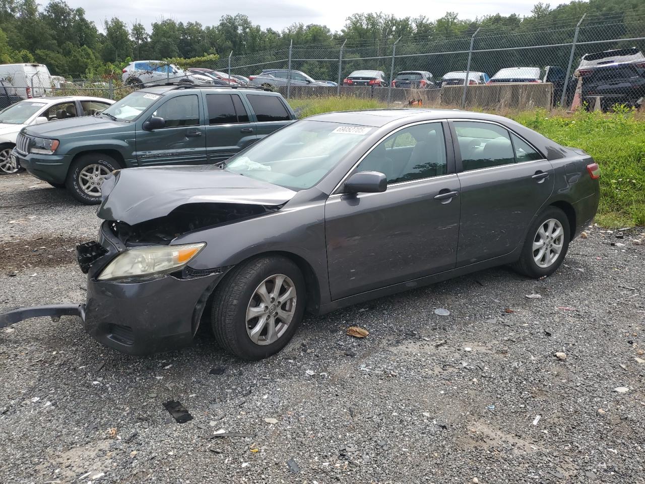 TOYOTA CAMRY BASE