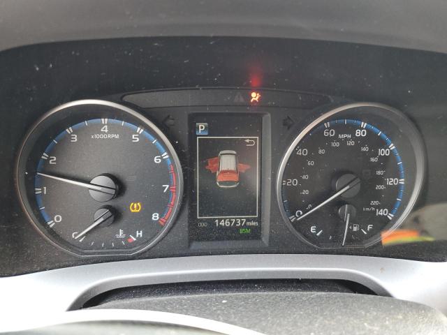 2018 TOYOTA RAV4 ADVEN JTMRFREV9JJ197051