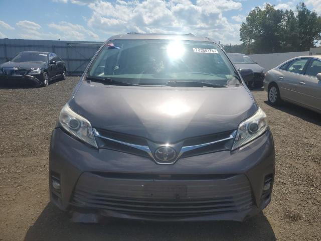2019 TOYOTA SIENNA XLE 5TDYZ3DC7KS977943