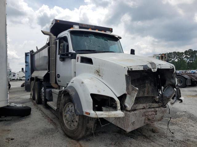 Global Auto Auctions: 2023 KENWORTH T880