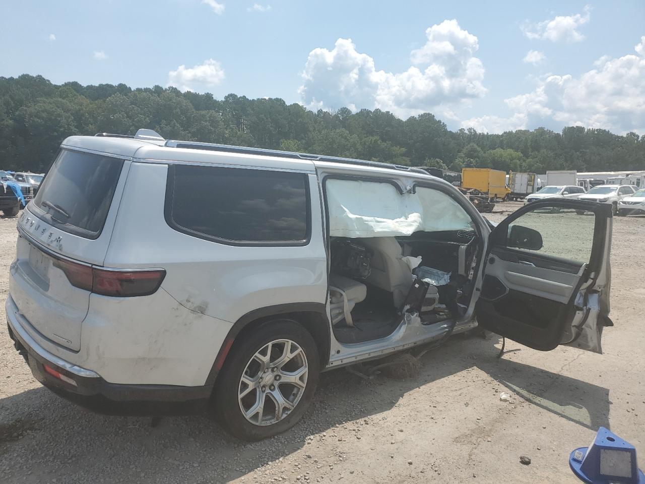 JEEP WAGONEER SERIES II