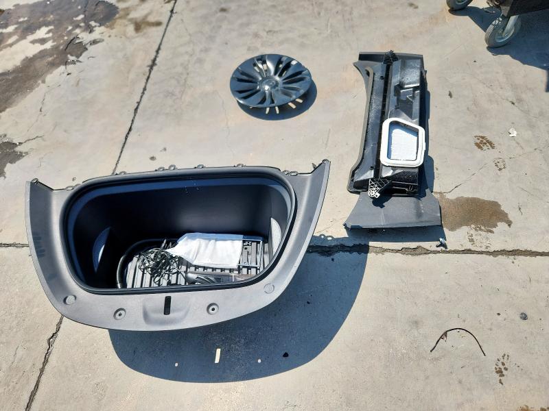 2023 TESLA MODEL Y 7SAYGDEE1PA139074