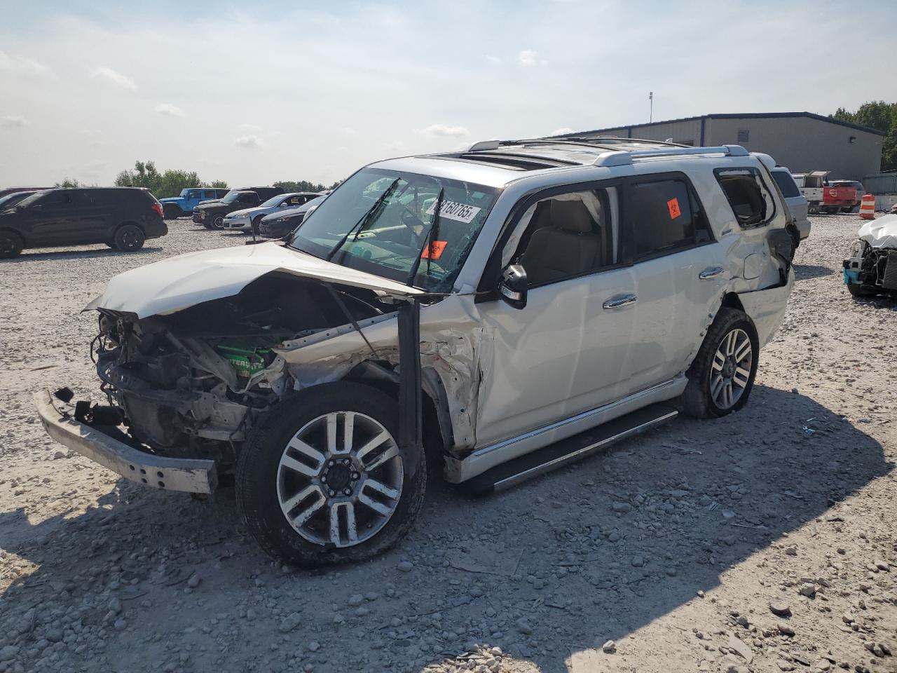 TOYOTA 4RUNNER SR5