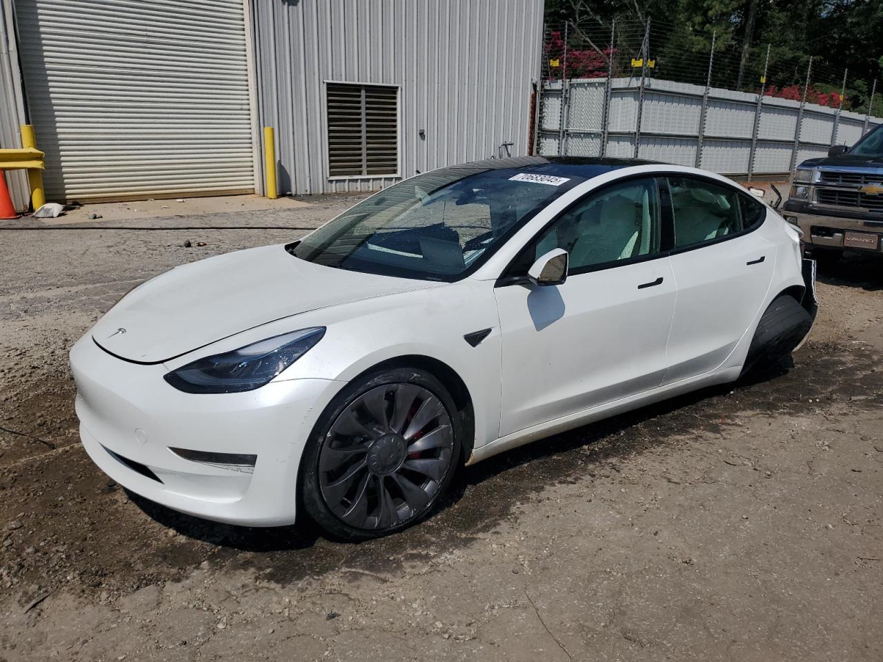 TESLA MODEL 3