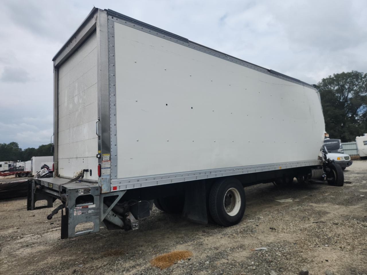 Lot #3302644006 2020 HINO 258/268