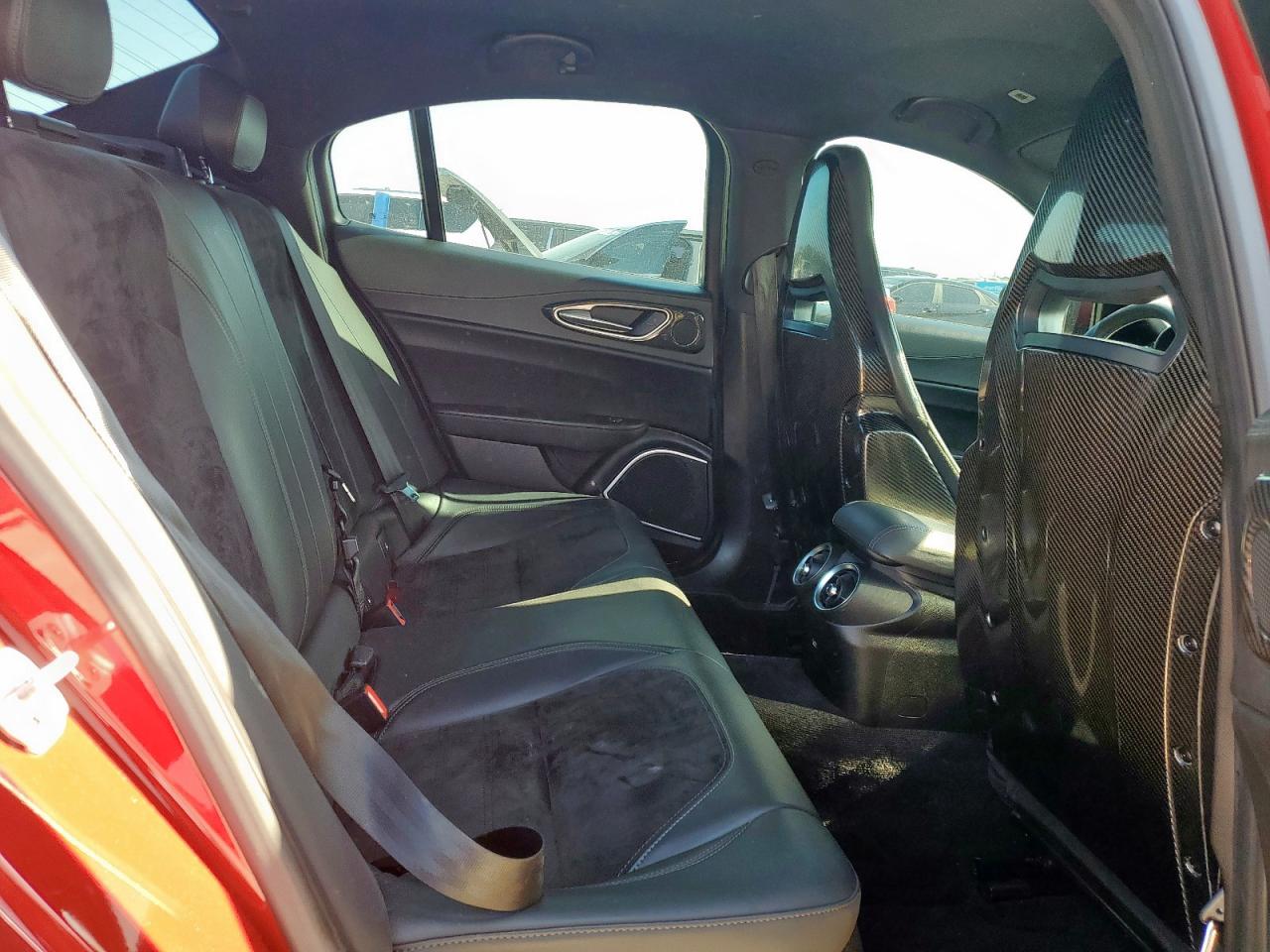 ALFA ROMEO GIULIA QUADRIFOGLIO