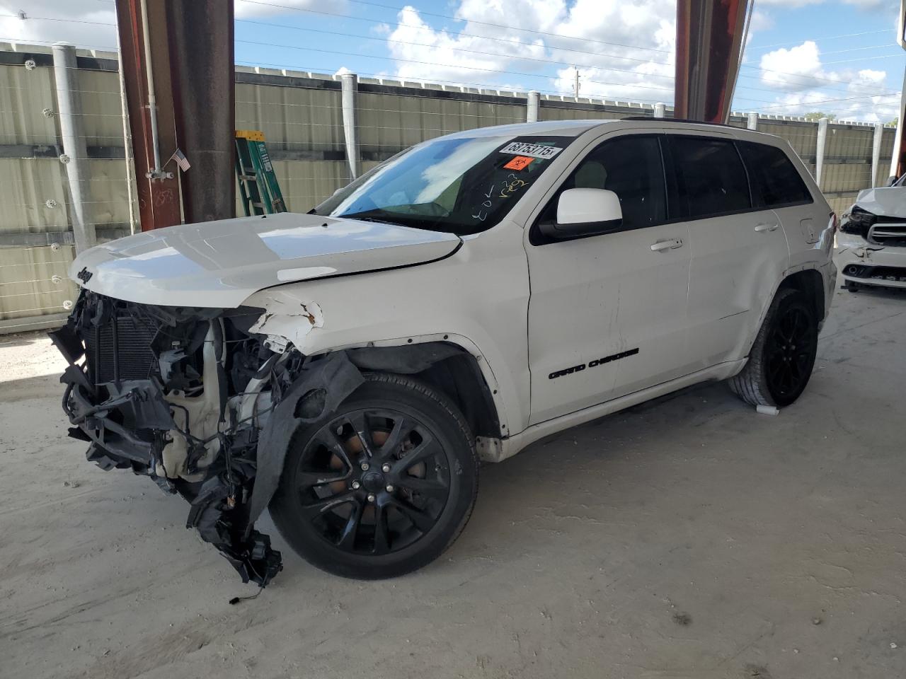 JEEP GRAND CHEROKEE LAREDO
