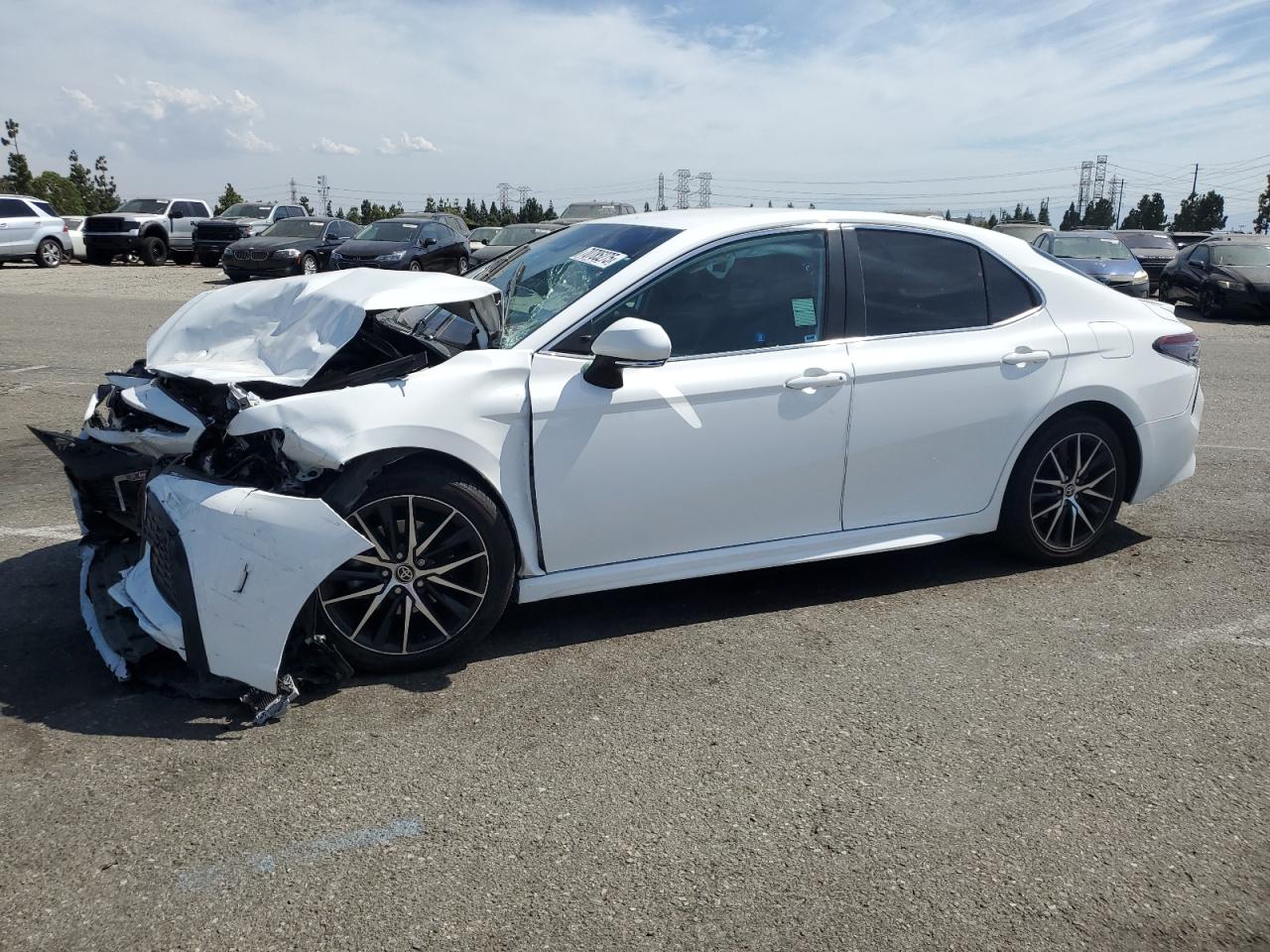 Lot #3259204968 2023 TOYOTA CAMRY SE N