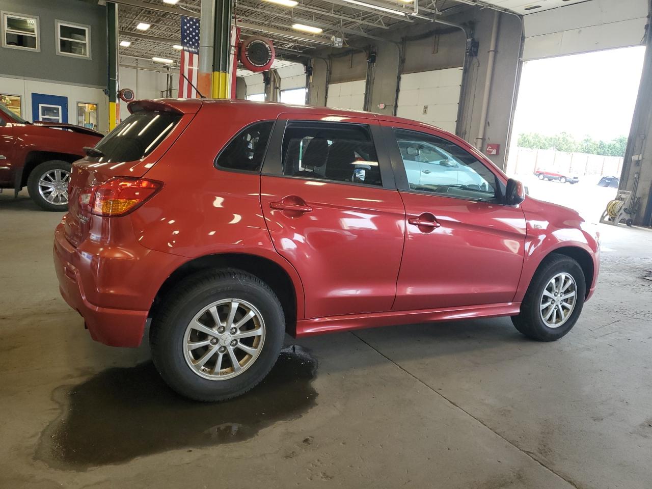 MITSUBISHI OUTLANDER ES