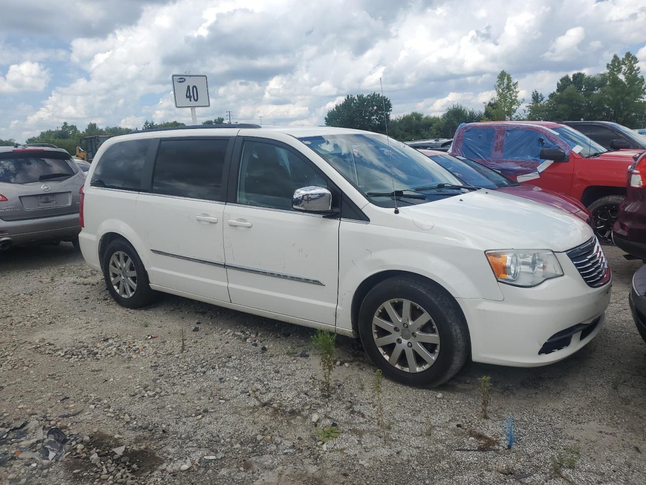CHRYSLER TOWN & COUNTRY TOURING L